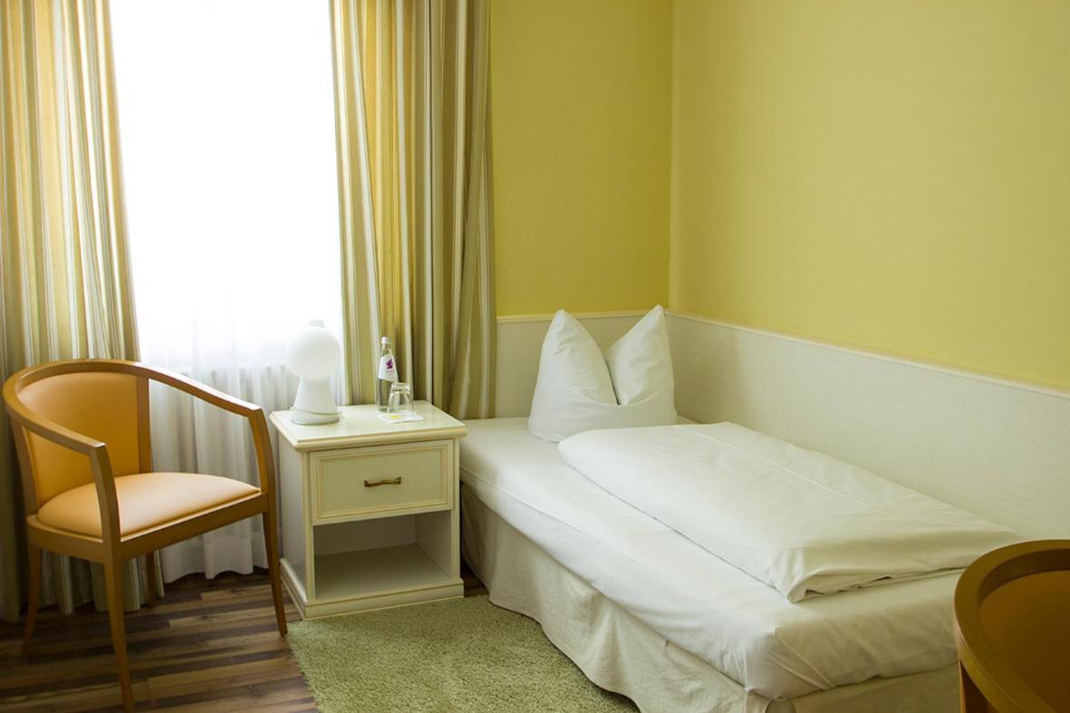 Hotel Schlee Hohenschaftlarn Bilik gambar